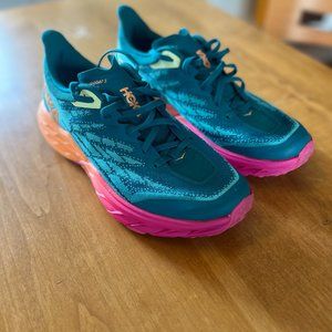 Hoka Mens Speedgoat 5 - Size 9.5